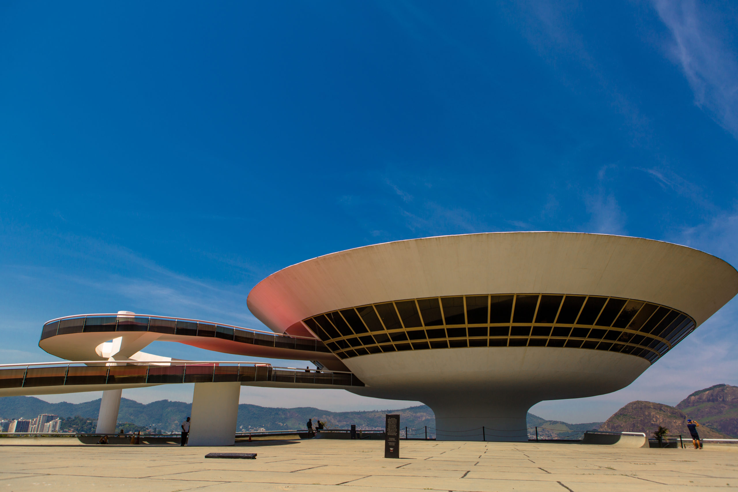 Niterói: MAC, Caminho Niemeyer e as praias de Icaraí