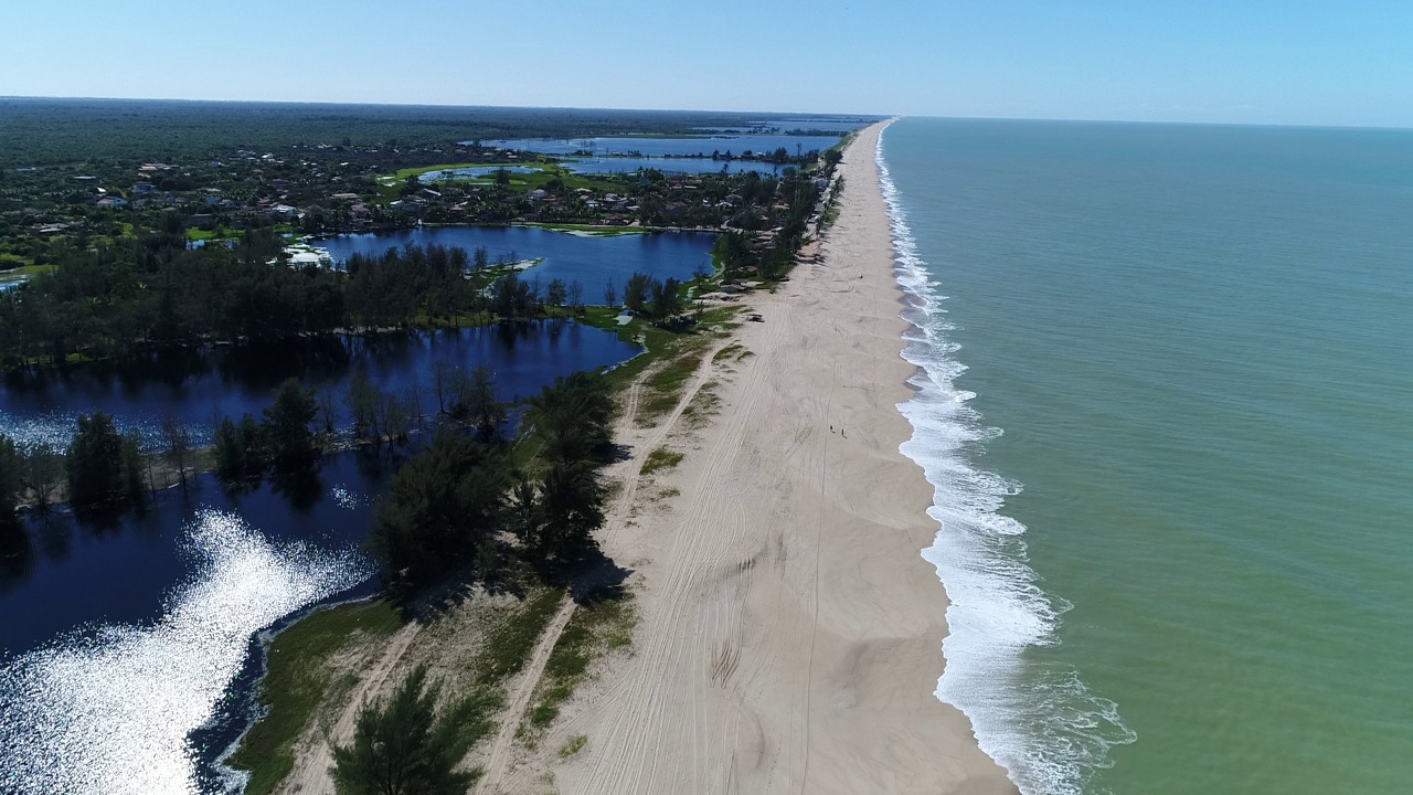 Quissamã: Lagoa Feia, quilombo da Machadinha e restinga