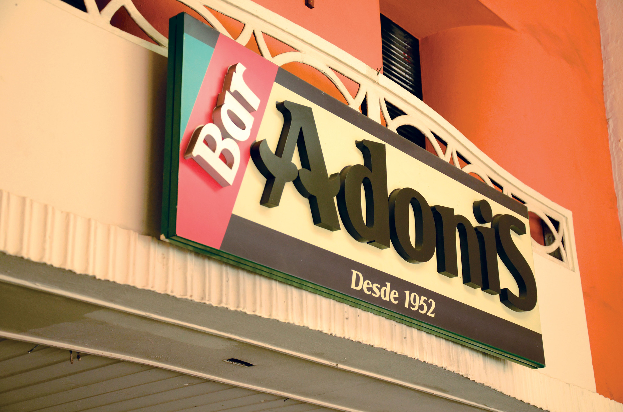 Bar do Adonis: bacalhau e tradição em Benfica, no Rio